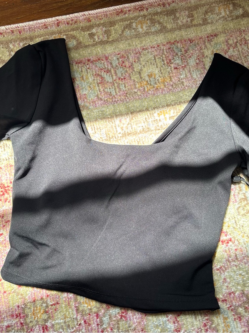NWT \\ black square neck active top with cutout back